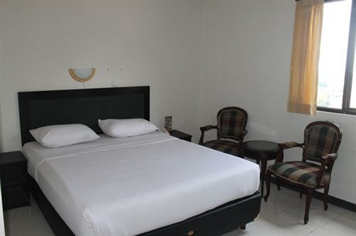 Hotel Cihampelas 1 Bandung Exterior foto